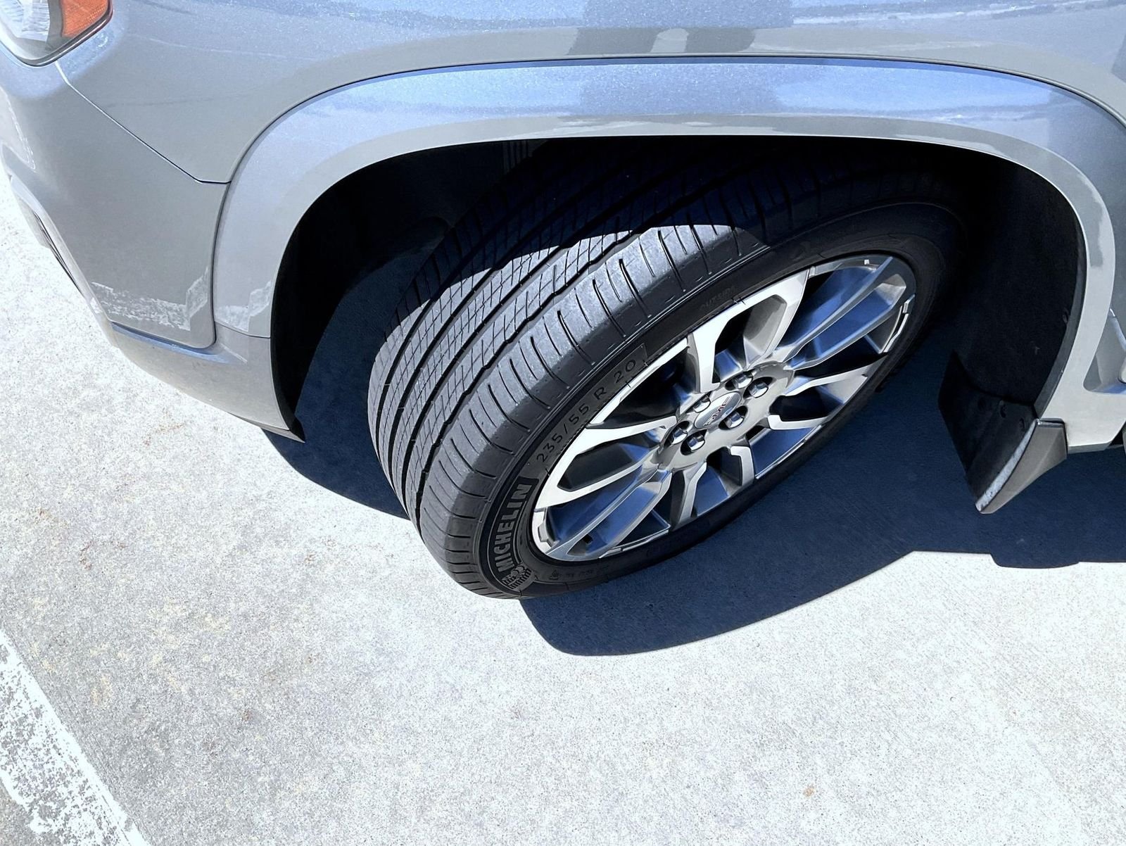 Used 2023 Silver GMC Denali image 25