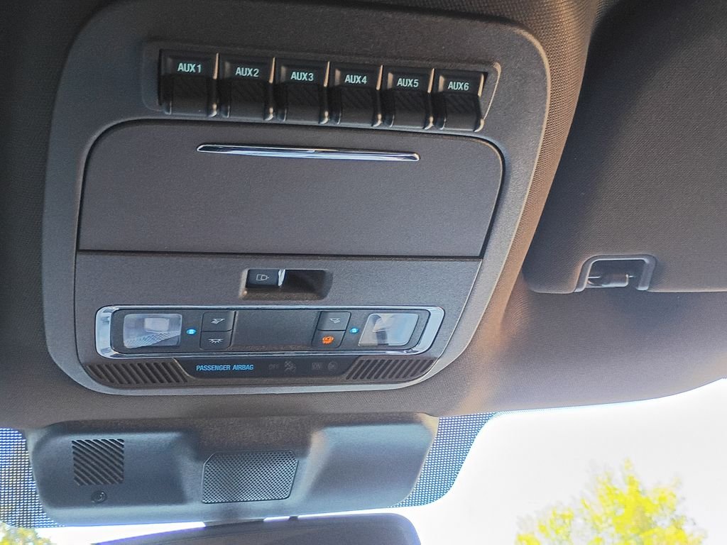 Used 2023 White Ford King Ranch image 19