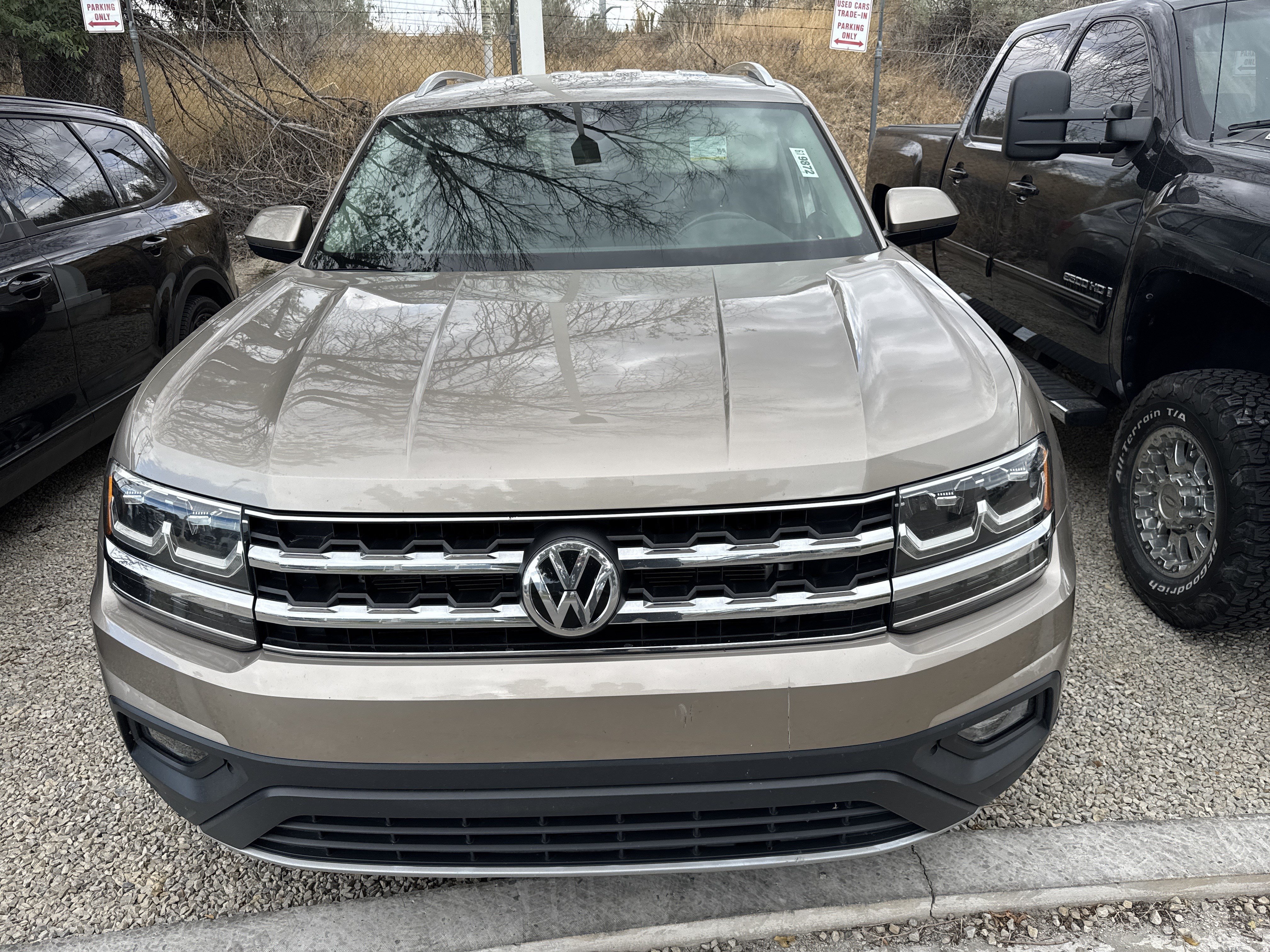 Used 2018 Titanium Beige Metallic Volkswagen 3.6L V6 SE w/Technology image 5