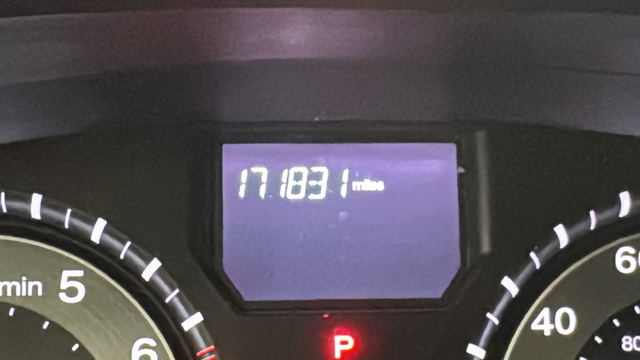 Used 2015 Gray Honda LX image 10