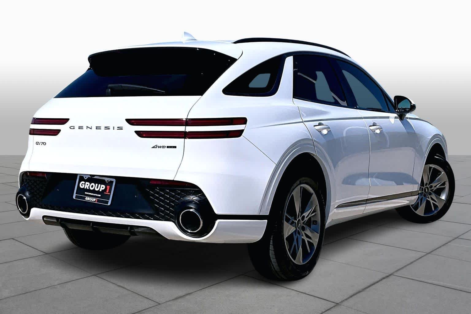 Used 2025 Alta White Genesis 3.5T Sport image 12
