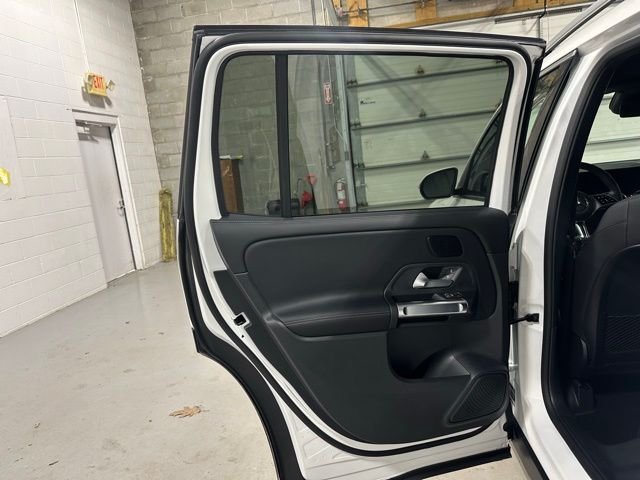 New 2026  Mercedes-Benz GLB 250 image 11