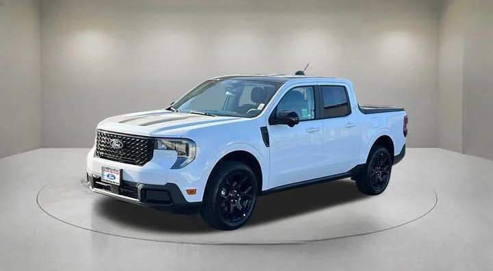 New 2026 Oxford White Ford Lariat® image 2