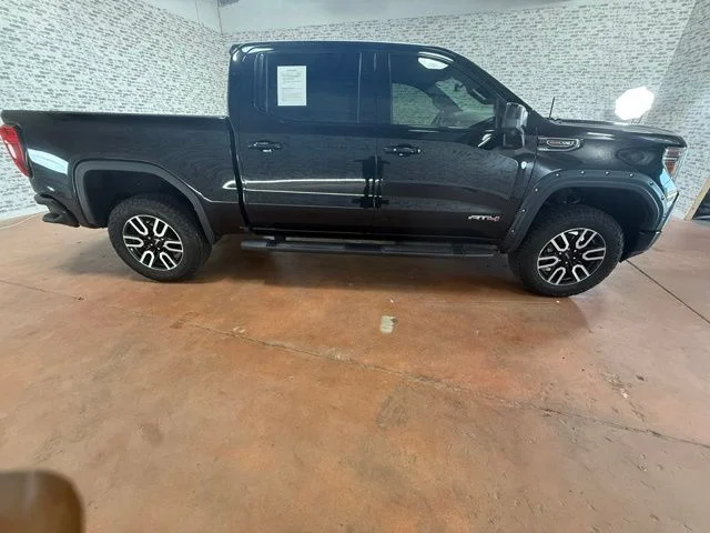 Used 2020 Onyx Black GMC AT4 image 9