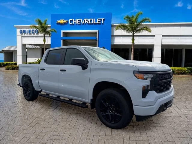 New 2026 Summit White Chevrolet Custom image 1