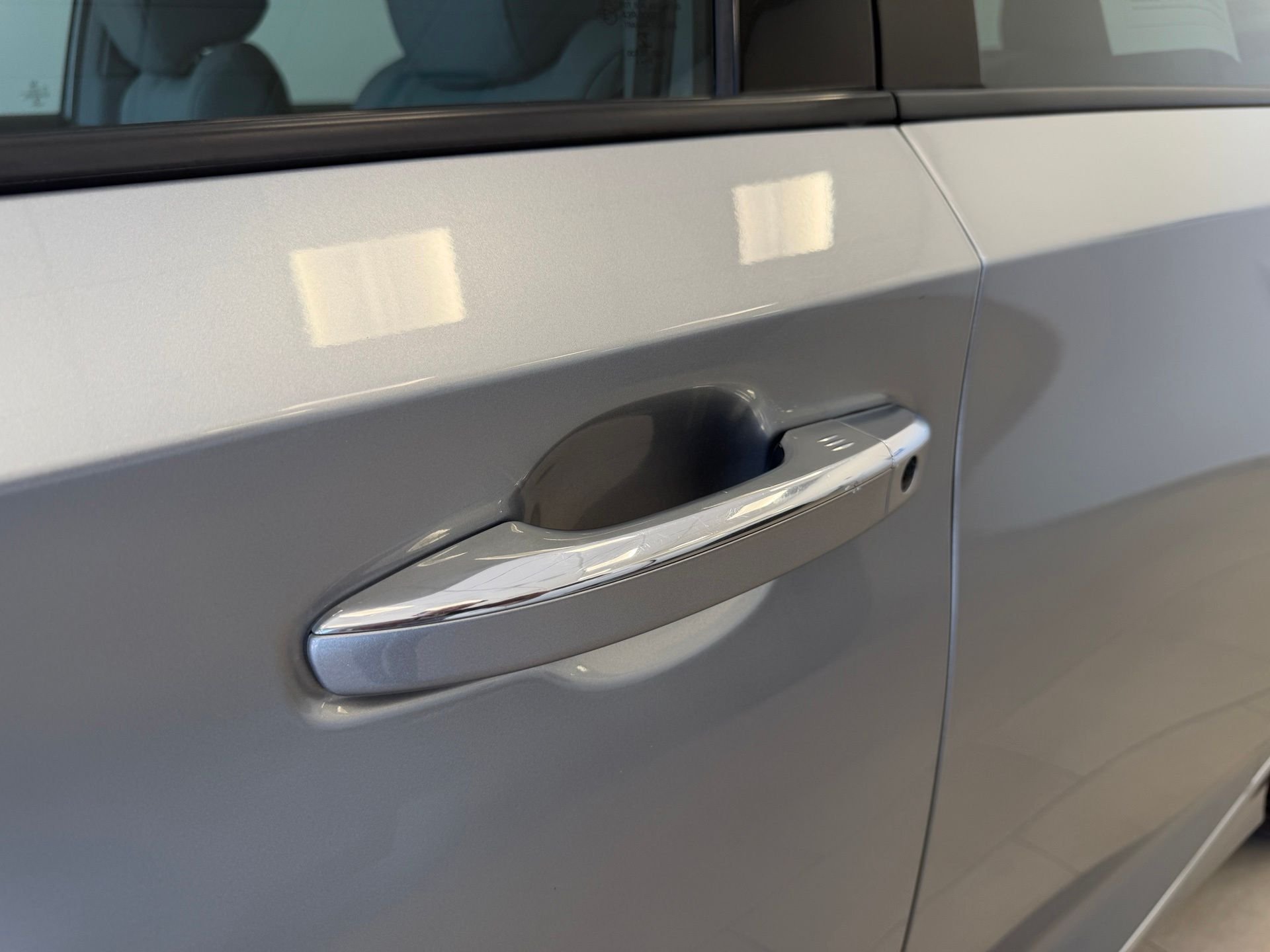 Used 2018 Silver Honda Touring image 18