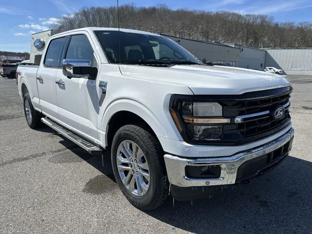 New 2024 Oxford White Ford XLT image 11