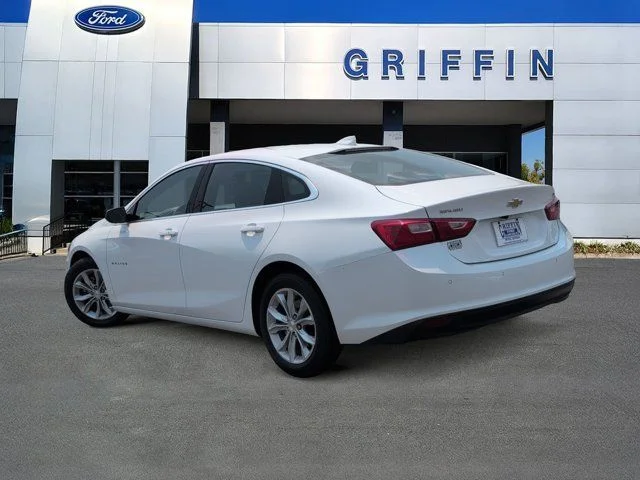 Used 2025 Summit White Chevrolet LT image 9