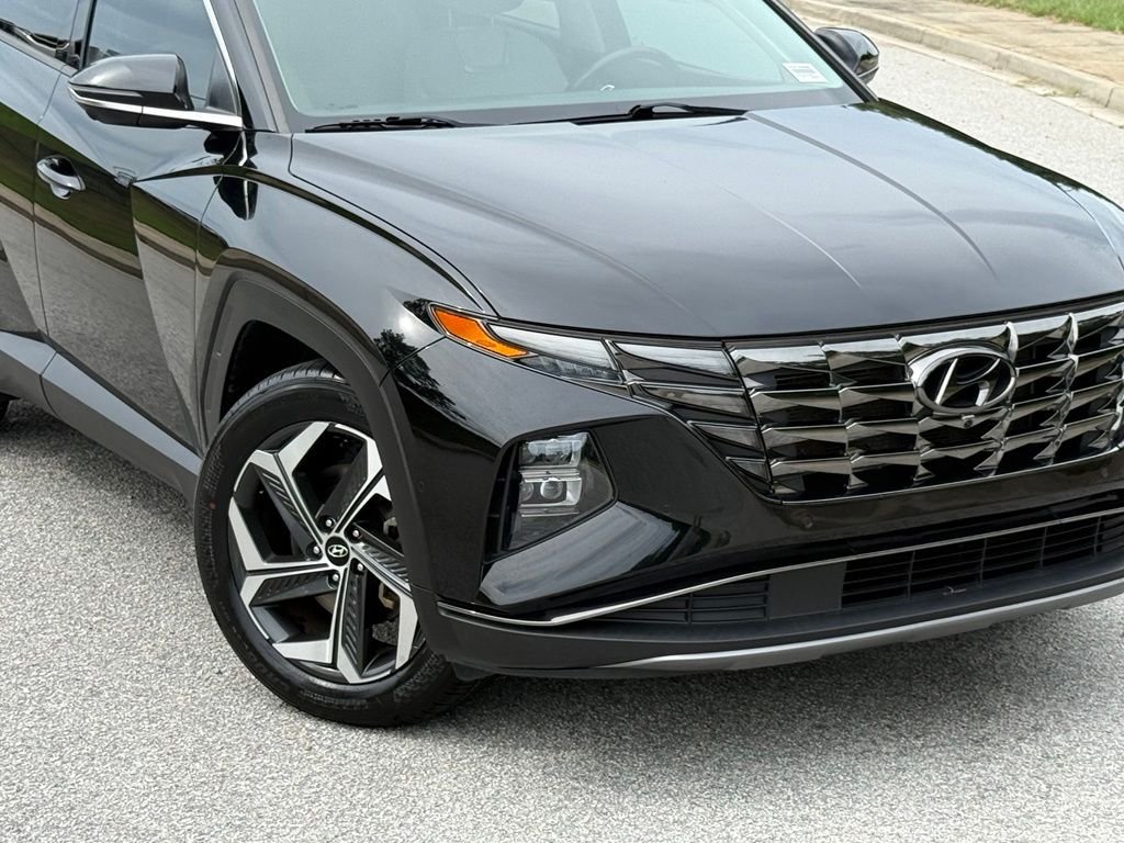 Used 2022 Black Hyundai Limited image 4