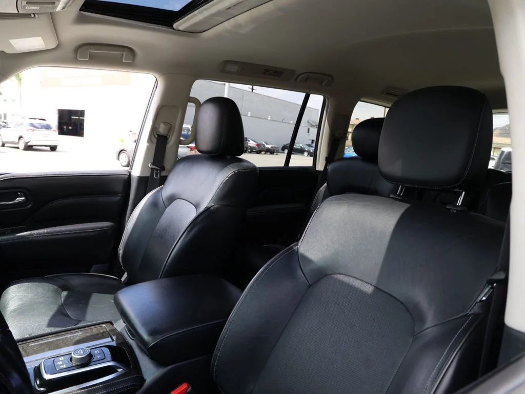 Used 2024 Gray INFINITI LUXE image 14