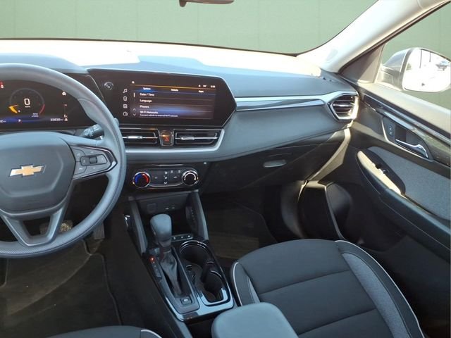 Used 2024 Gray Chevrolet LT image 18