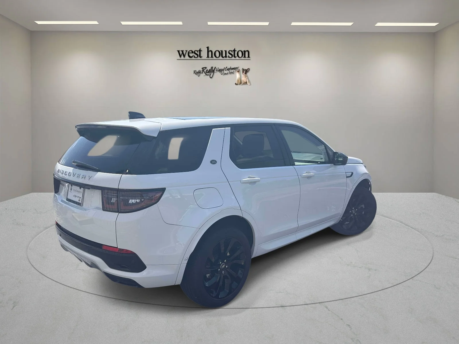 Used 2024 White Land Rover Core S image 5