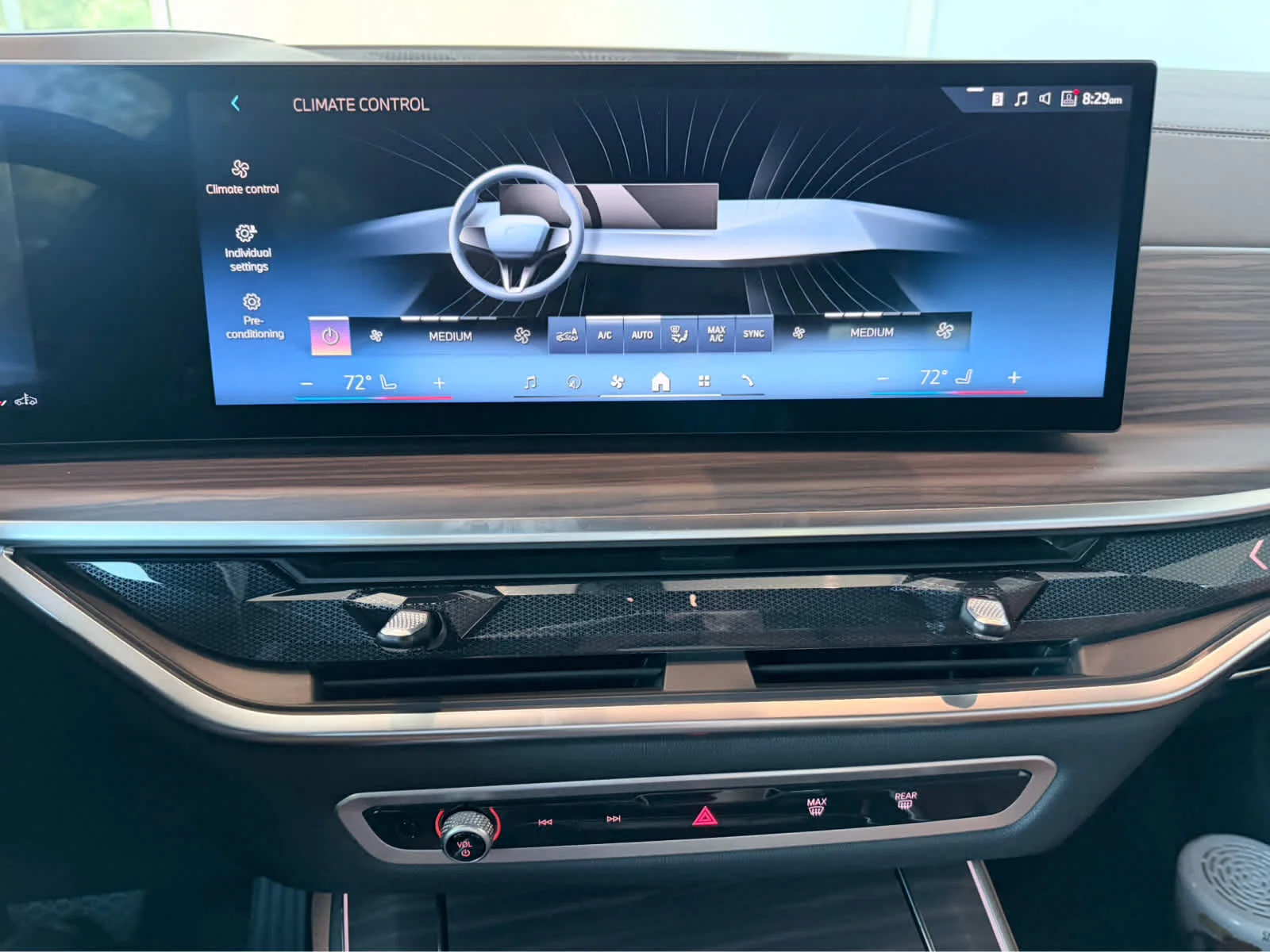 Used 2026  BMW sDrive40i image 19