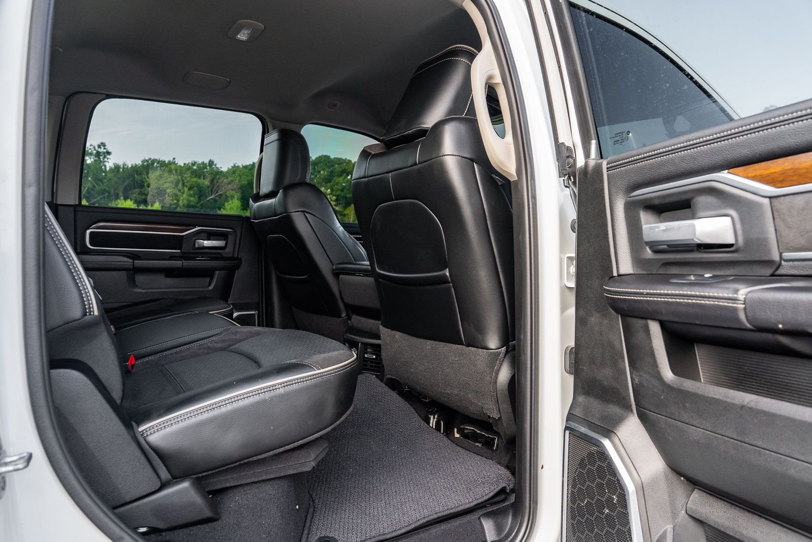 Used 2024 White Ram Laramie image 13