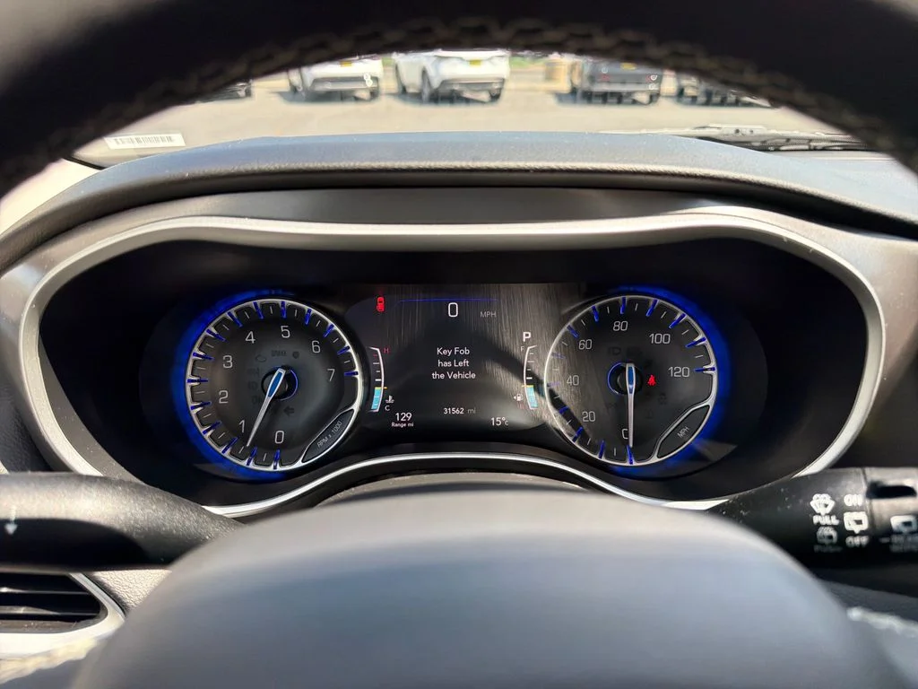 Used 2024 Silver Chrysler Touring L image 14