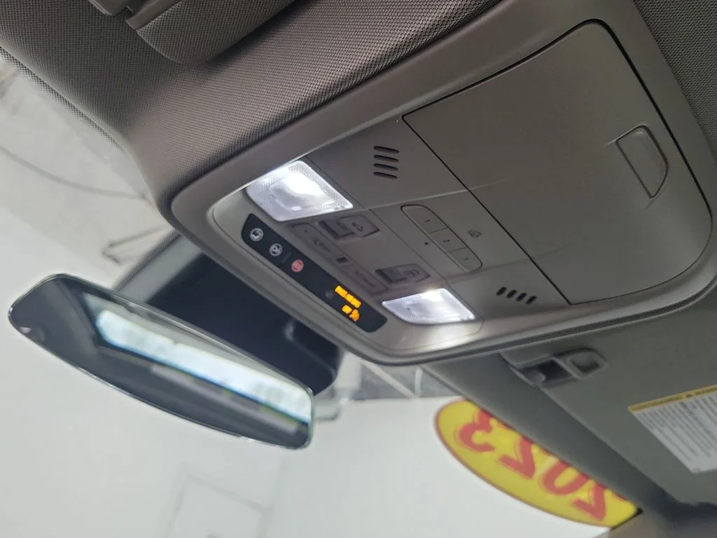 Used 2023 Black Cadillac Luxury image 22