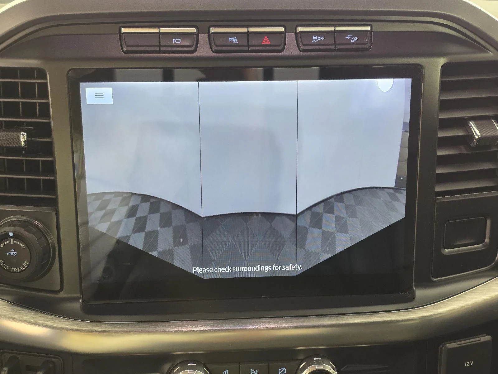 Used 2022  Ford LARIAT image 46