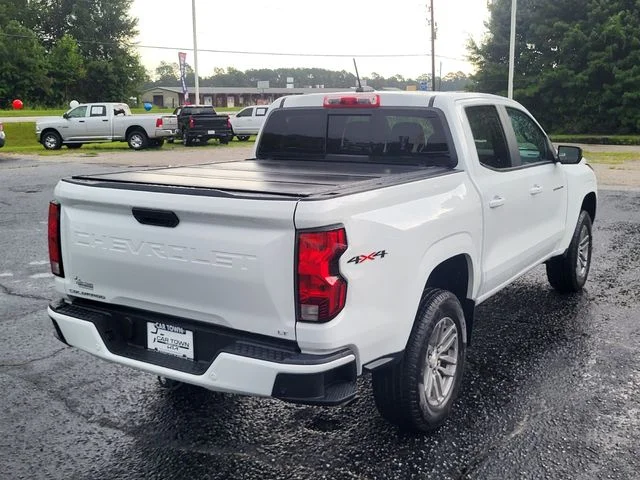 Used 2023 White Chevrolet LT image 2