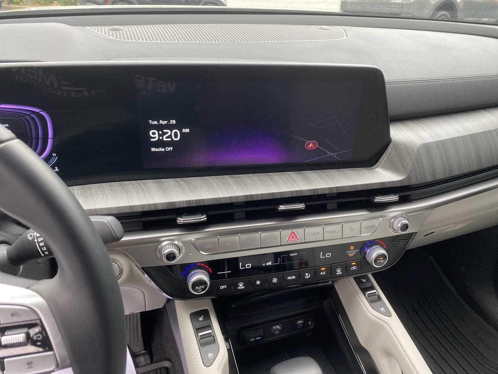 2025 Kia Telluride EX - Photo 15