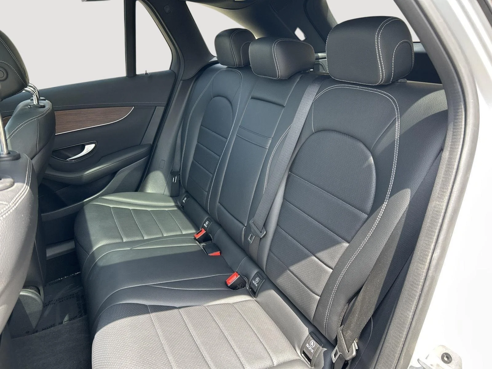 Certified Used 2022 Cirrus Silver Metallic Mercedes-Benz GLC 300 image 27