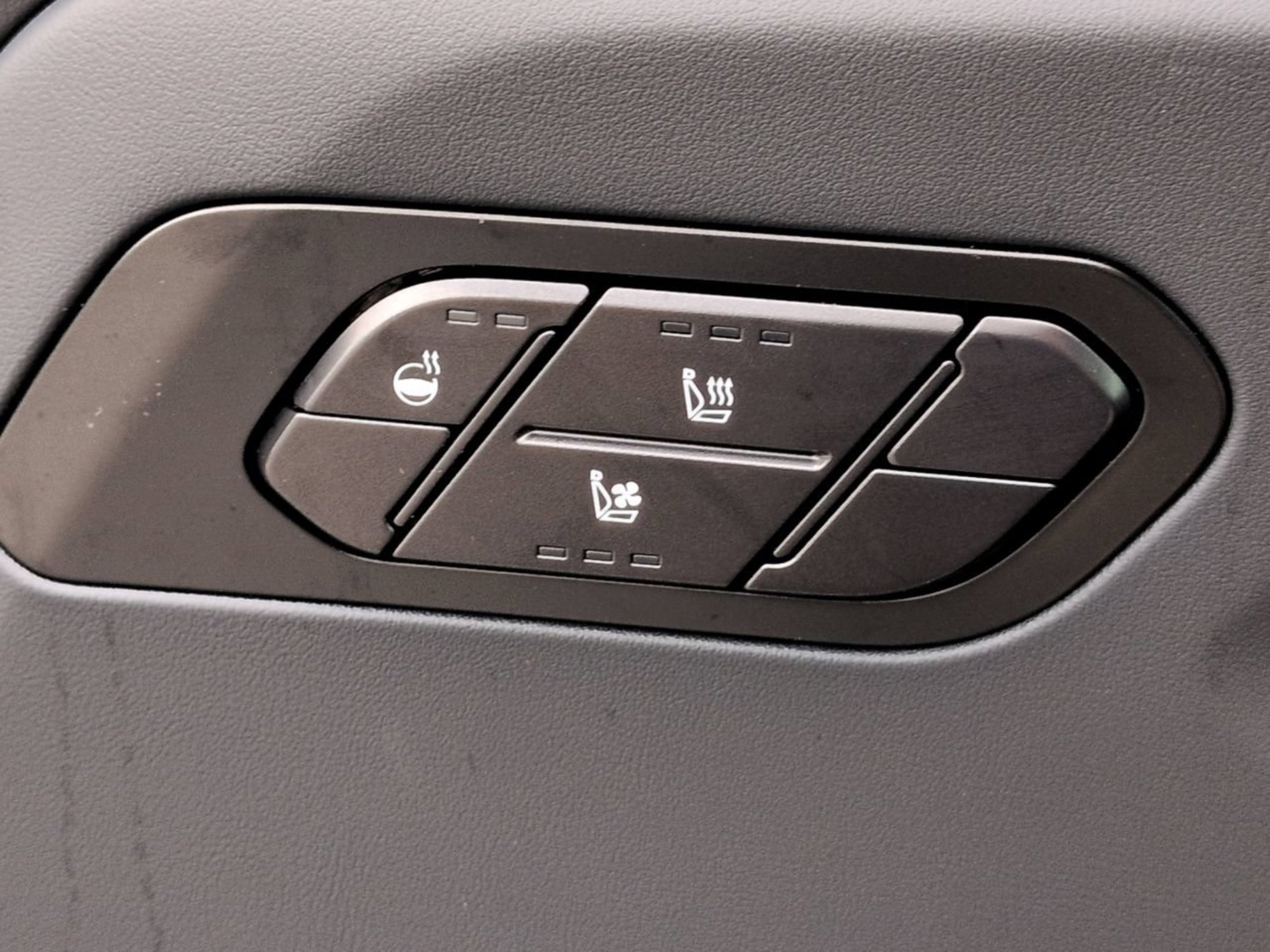 New 2027 Terrain Brown Matte Kia X-Line EX image 25