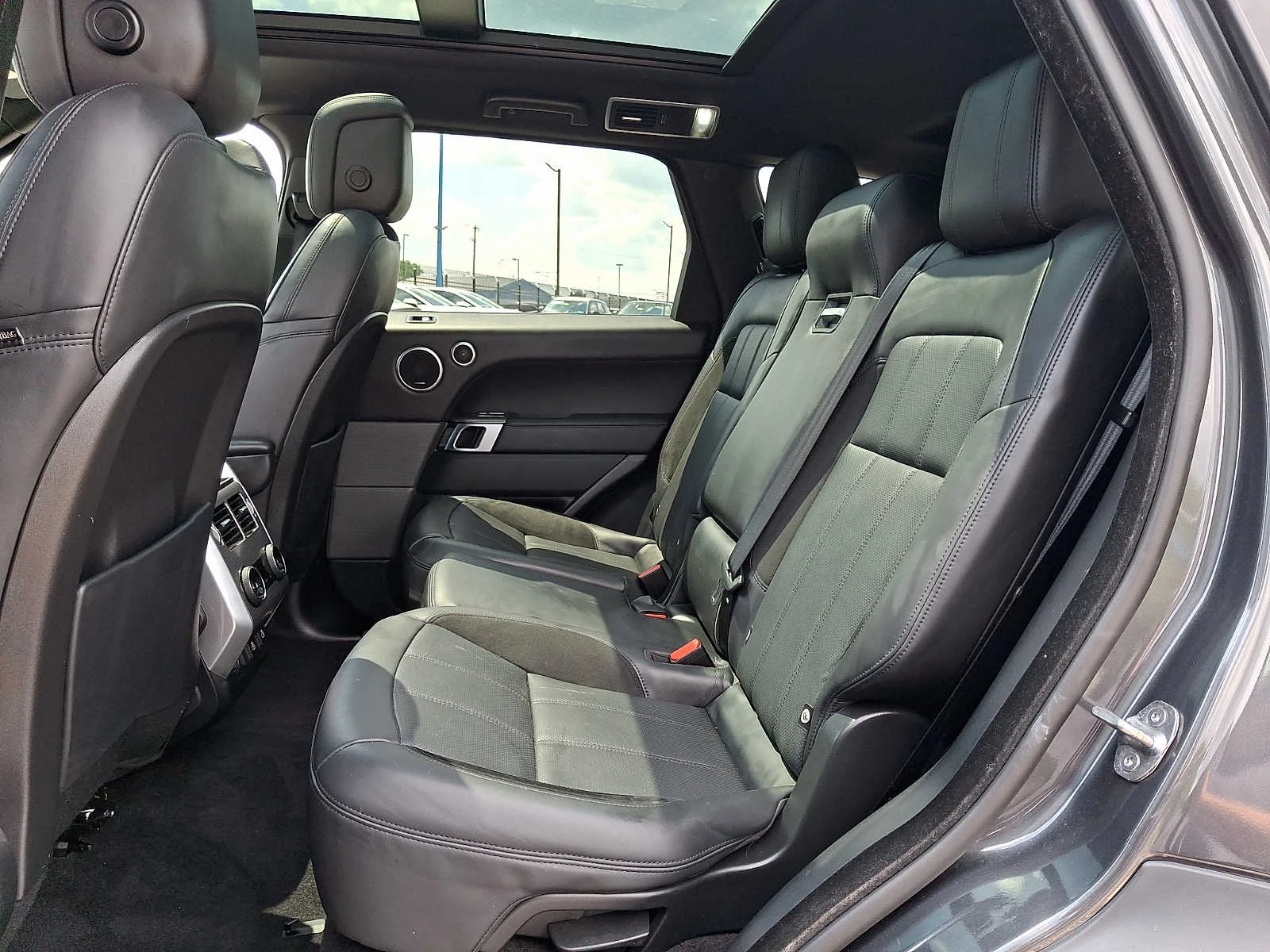 Used 2022 Gray Land Rover HST MHEV image 10