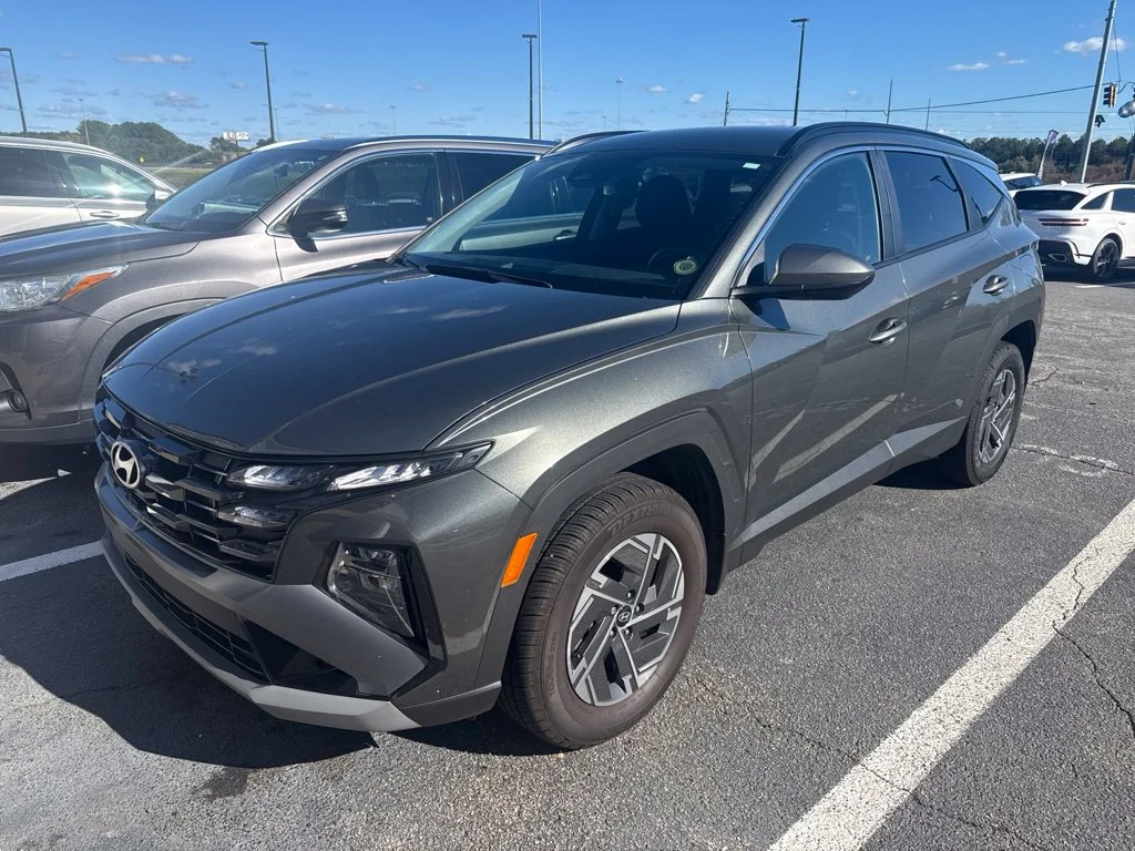 Used 2025 Gray Hyundai Blue image 2