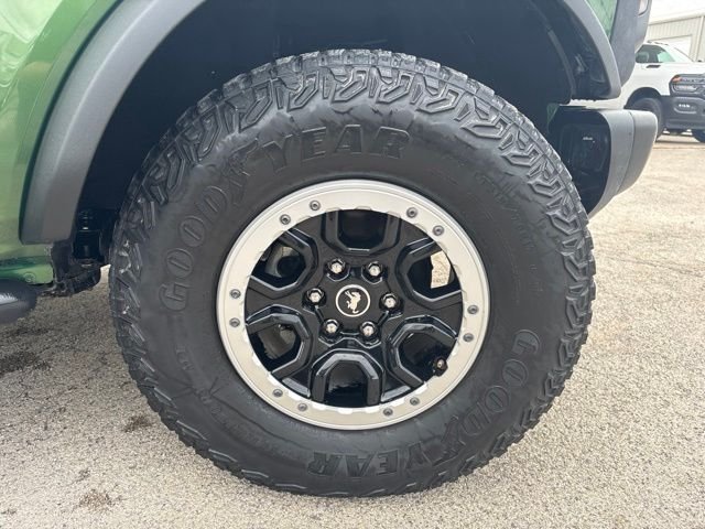 Used 2022 Green Ford Badlands image 7