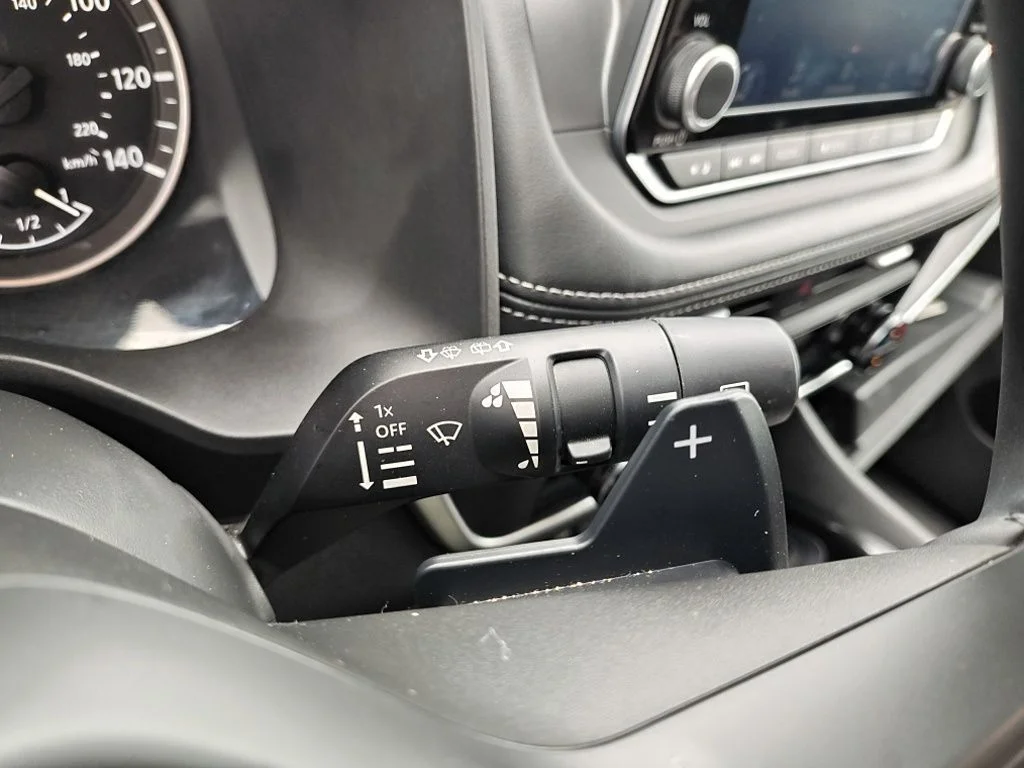 Used 2025 Blue Nissan SV image 23