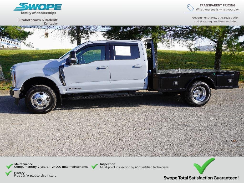 Used 2025 Glacier Gray Metallic TriCoat Ford LARIAT image 9