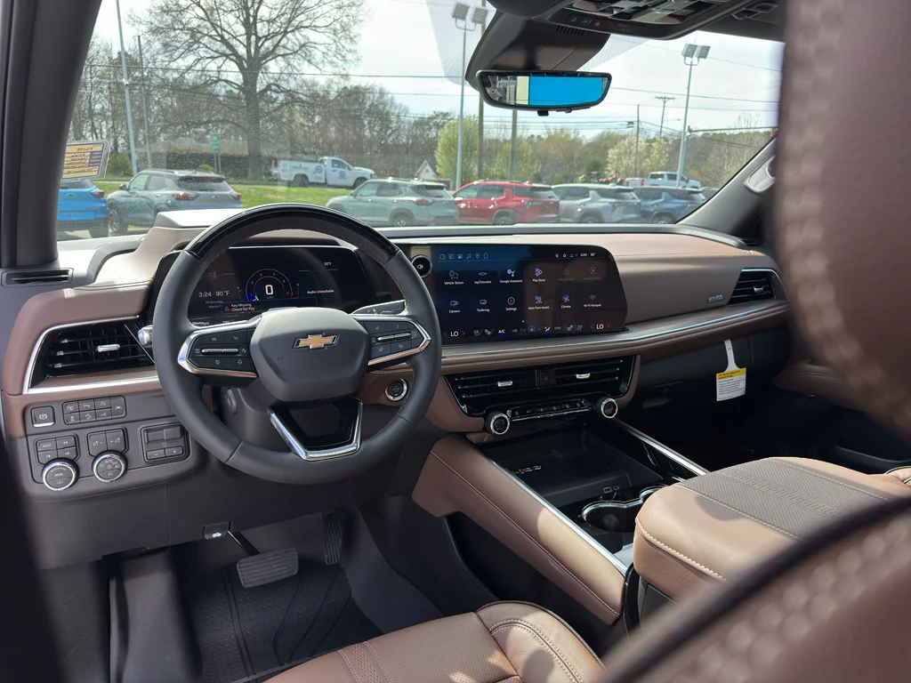 2026 Chevrolet Suburban High Country - Photo 13