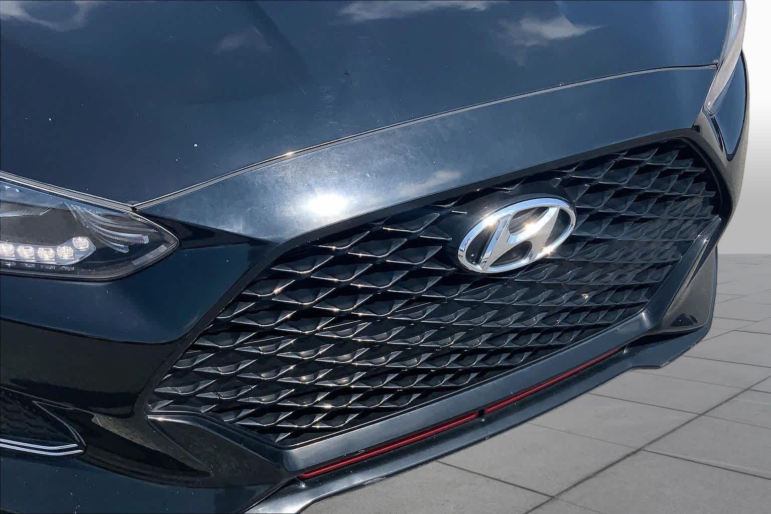 Certified Used 2020 Ultra Black Hyundai Turbo image 30