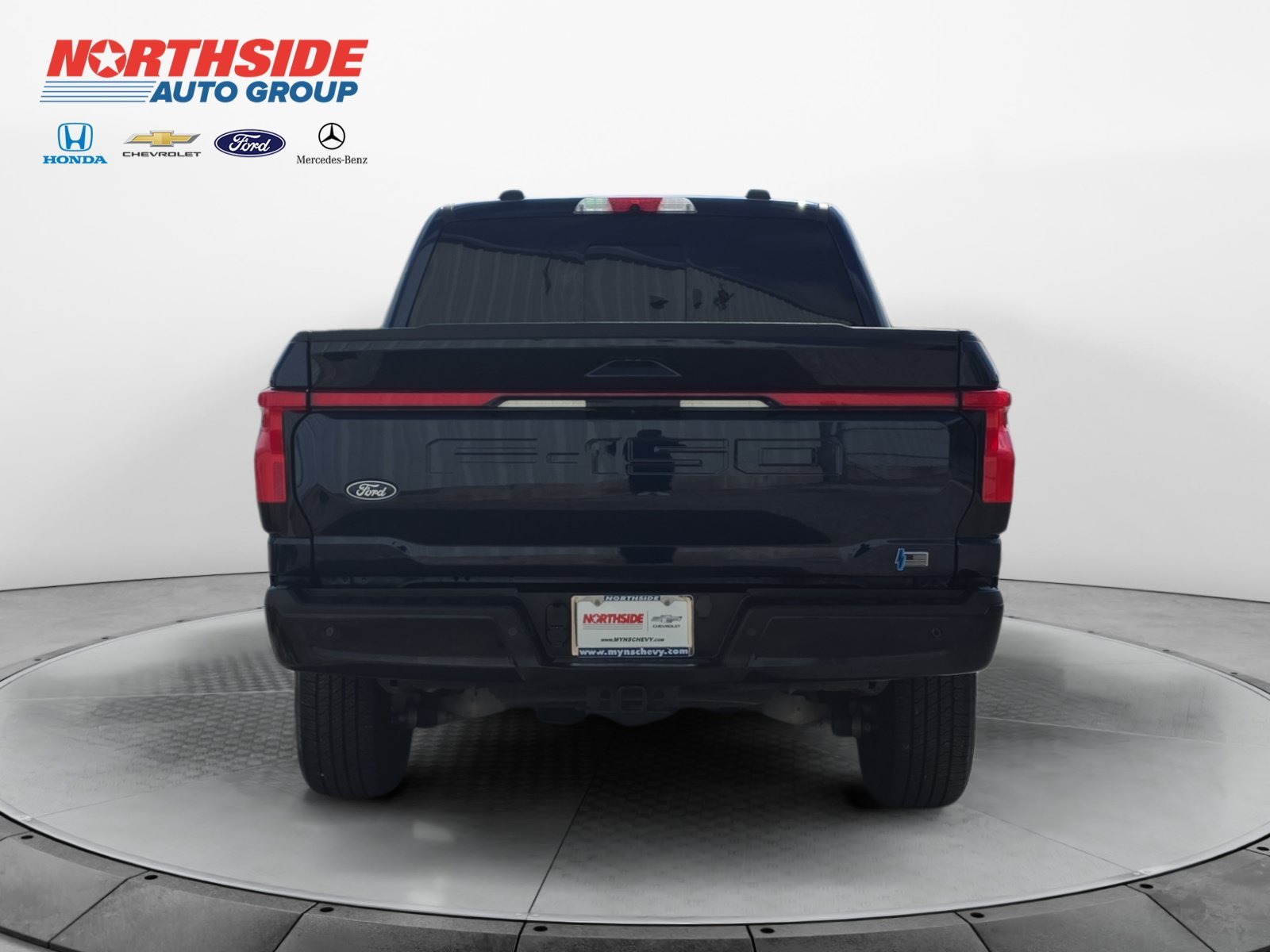 Used 2024 Blue Ford Lariat image 6