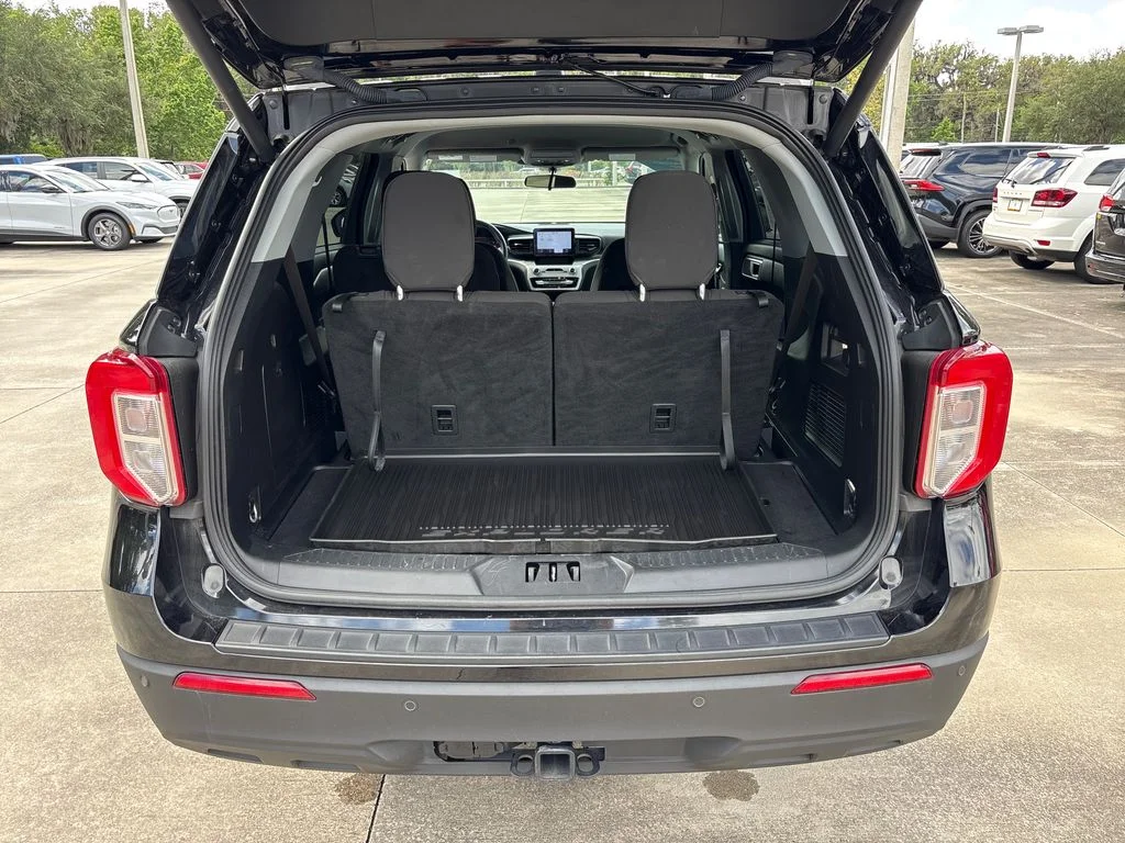Certified Used 2023 Black Ford XLT image 30