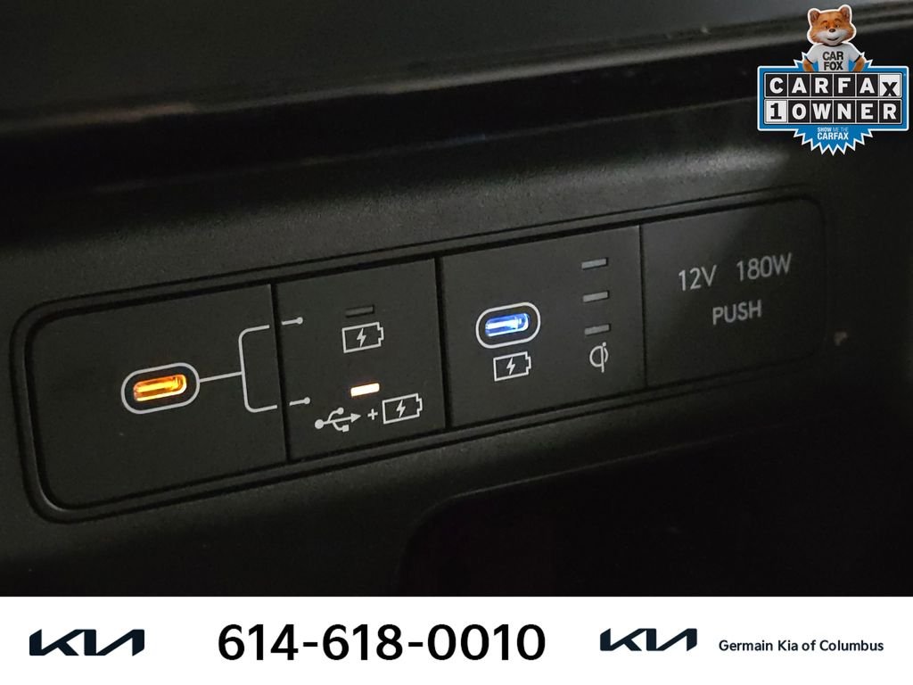 Used 2025 Black Hyundai SEL image 32
