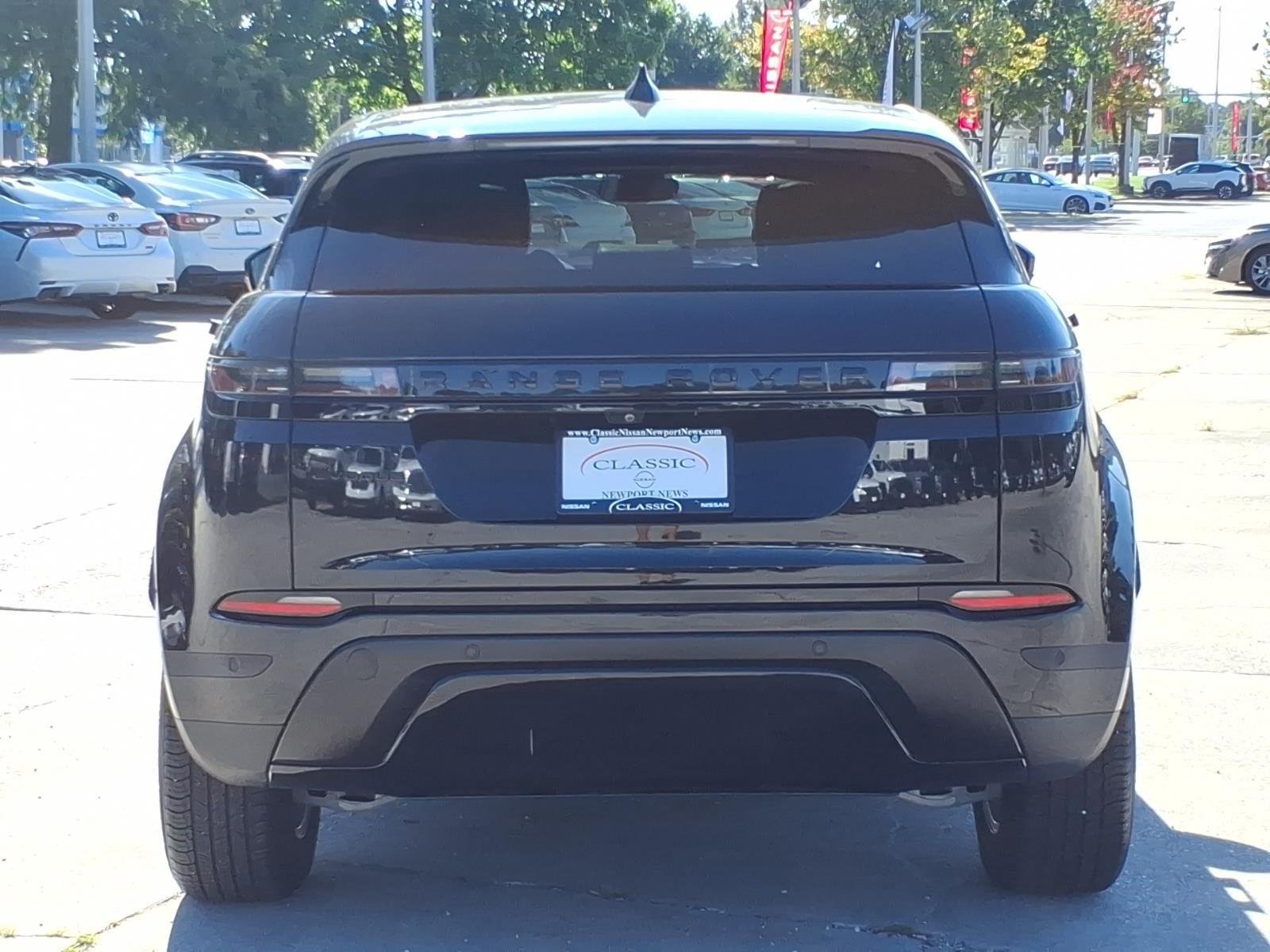 Used 2024 Santorini Black Metallic Land Rover Core S image 8
