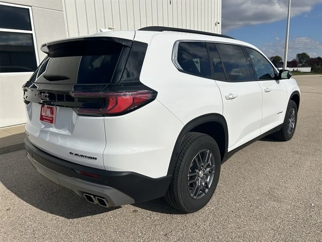 Used 2025 WHITE GMC FWD Elevation image 5