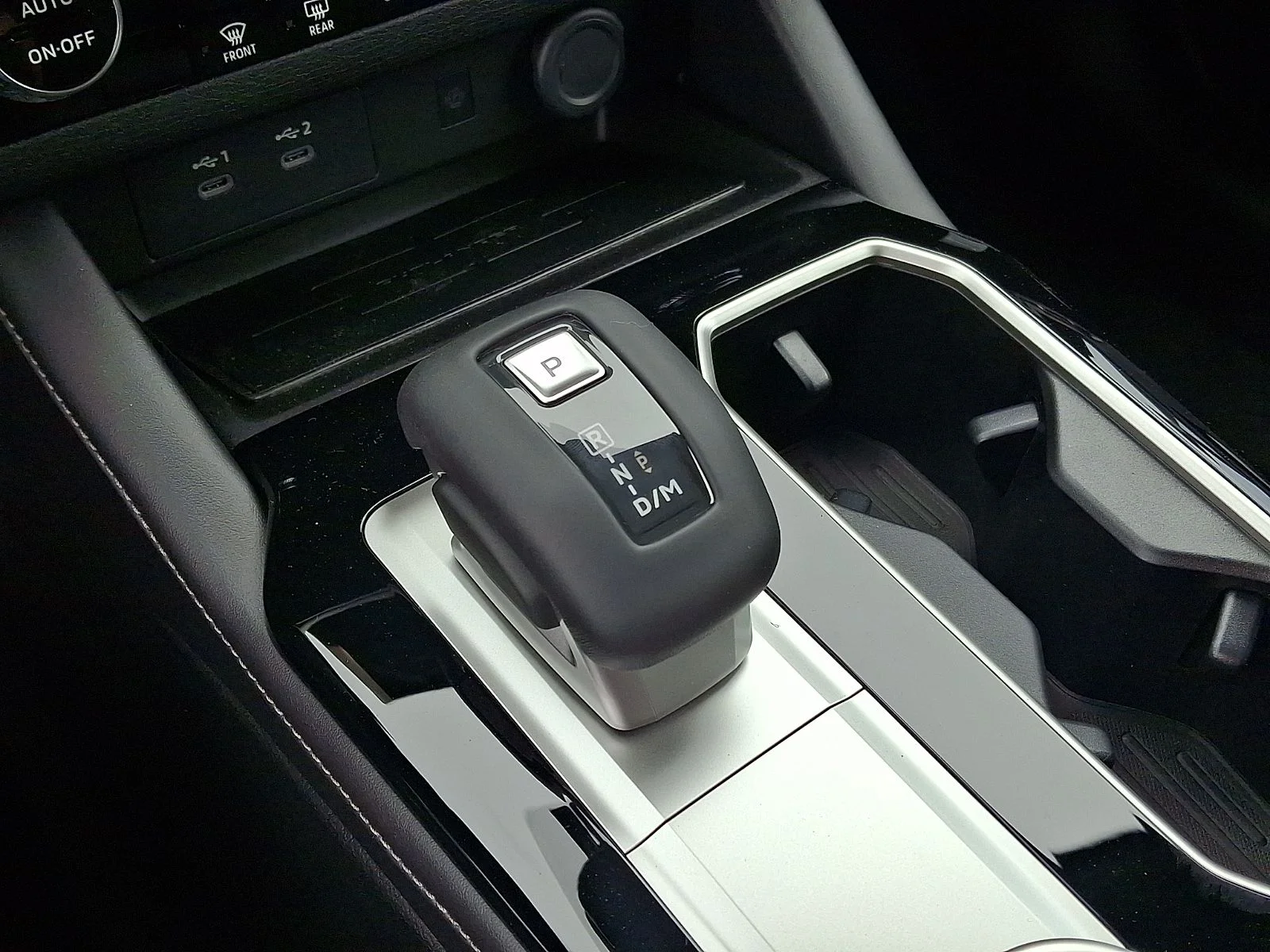 New 2026 White Mitsubishi LE image 13