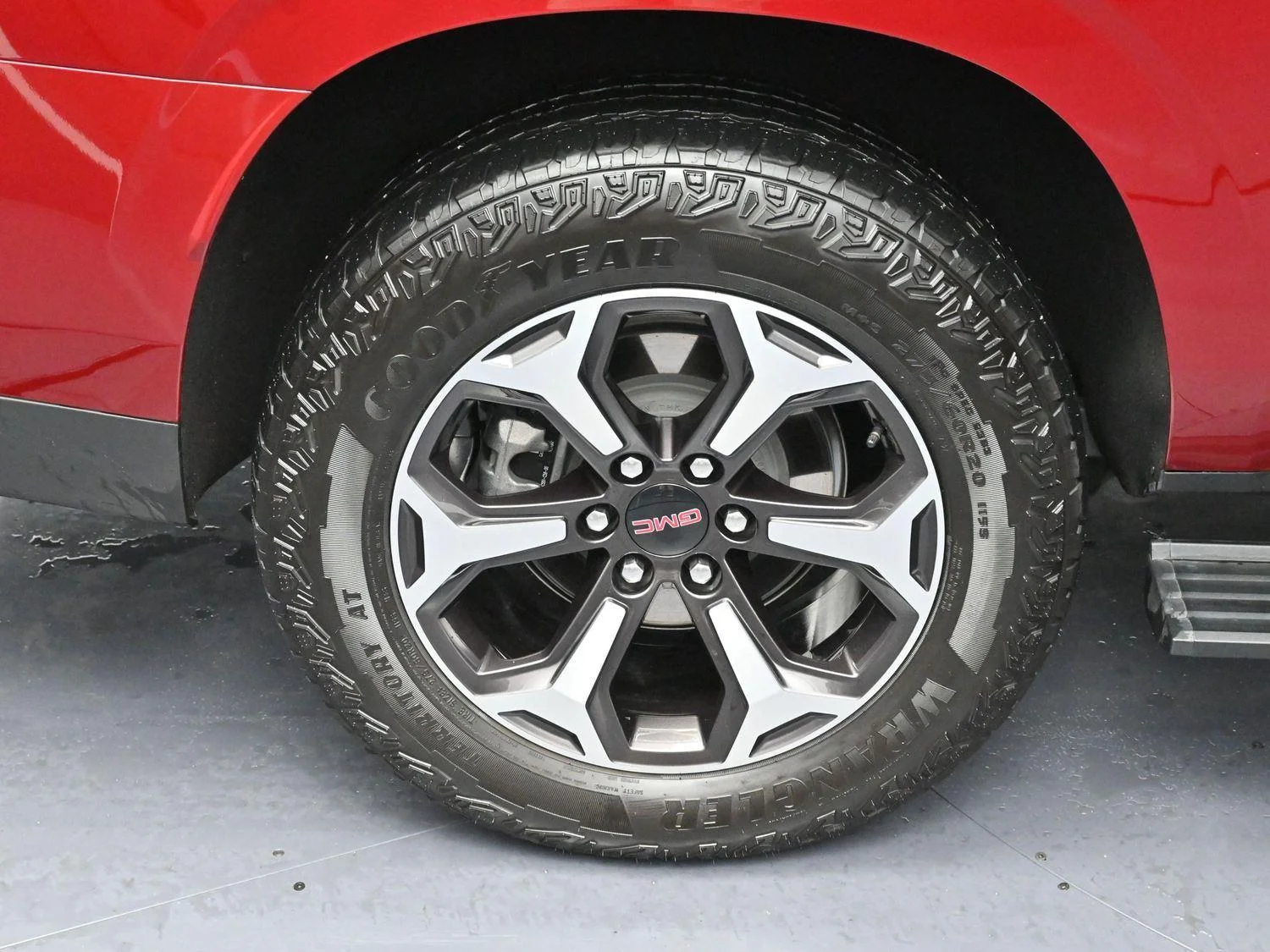 Used 2025 Volcanic Red Tintcoat GMC AT4 Ultimate image 39