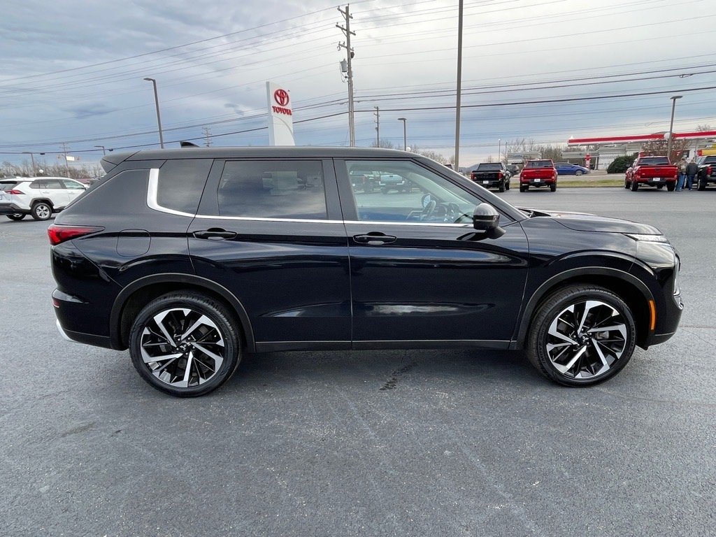 2024 Mitsubishi Outlander SE - Photo 8