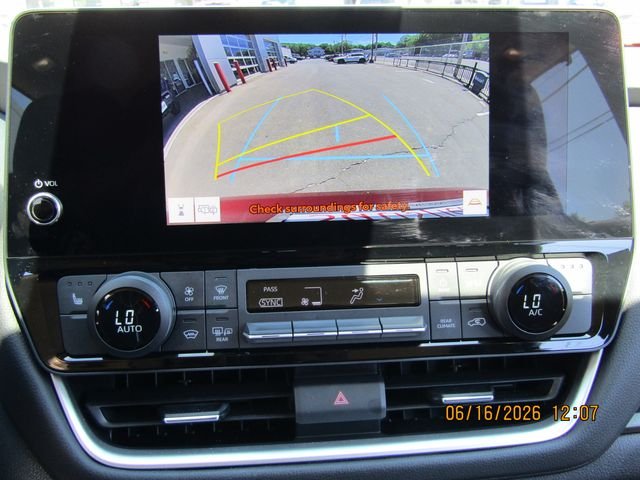 Used 2024 Pearl Toyota XLE image 14