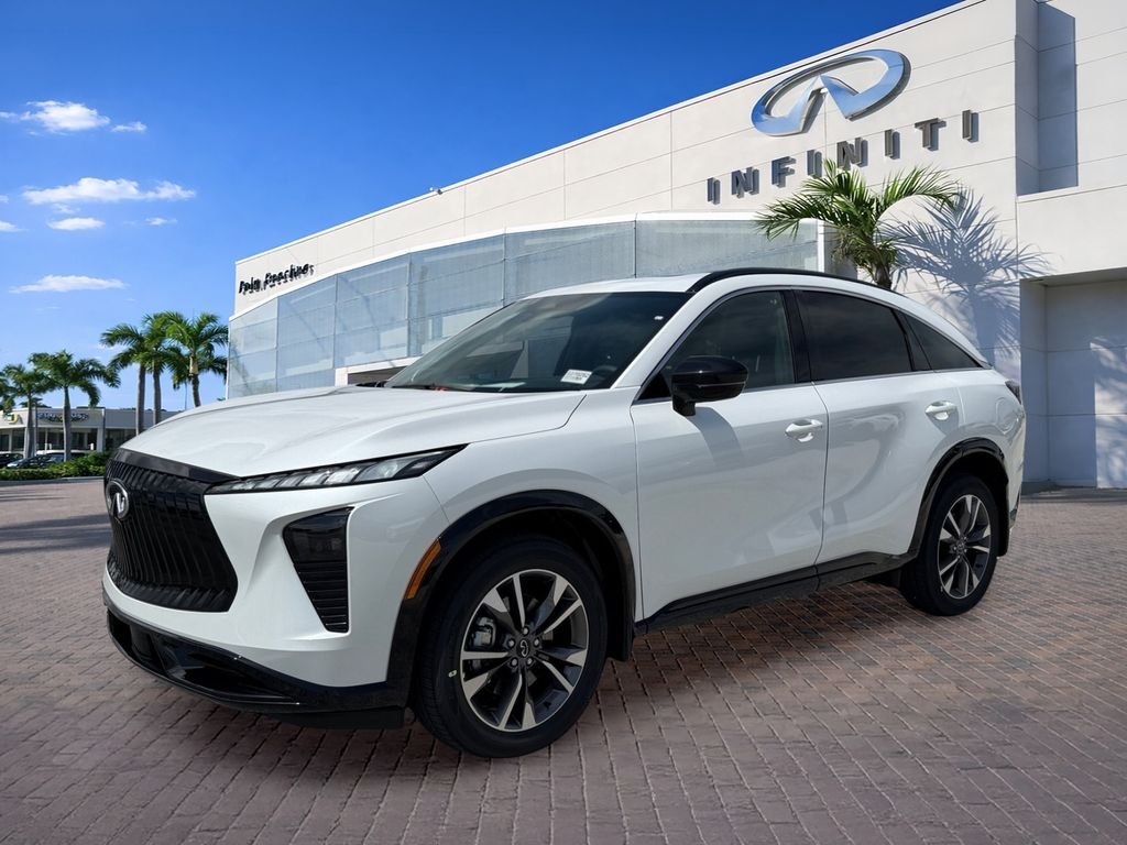 New 2027 RADIANT WHITE INFINITI Luxe AWD image 3
