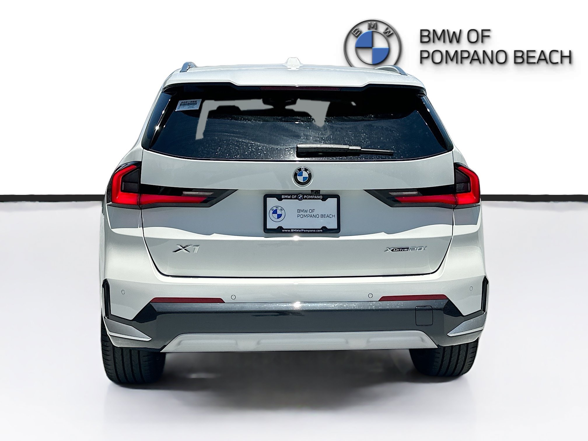 New 2026 Alpine White BMW xDrive28i image 5