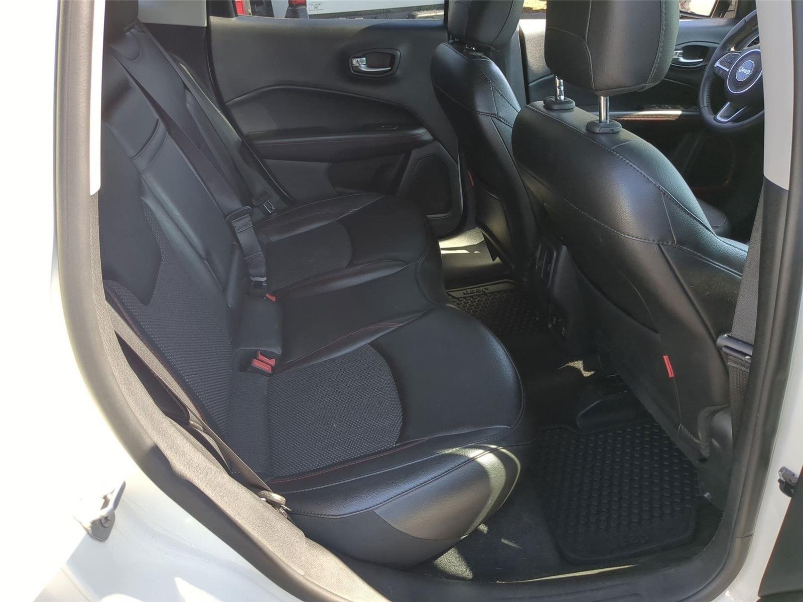 Used 2019 White Clearcoat Jeep Trailhawk image 35
