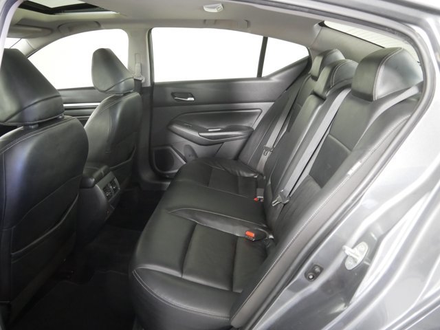 Used 2019 Gun Metallic Nissan SL image 13