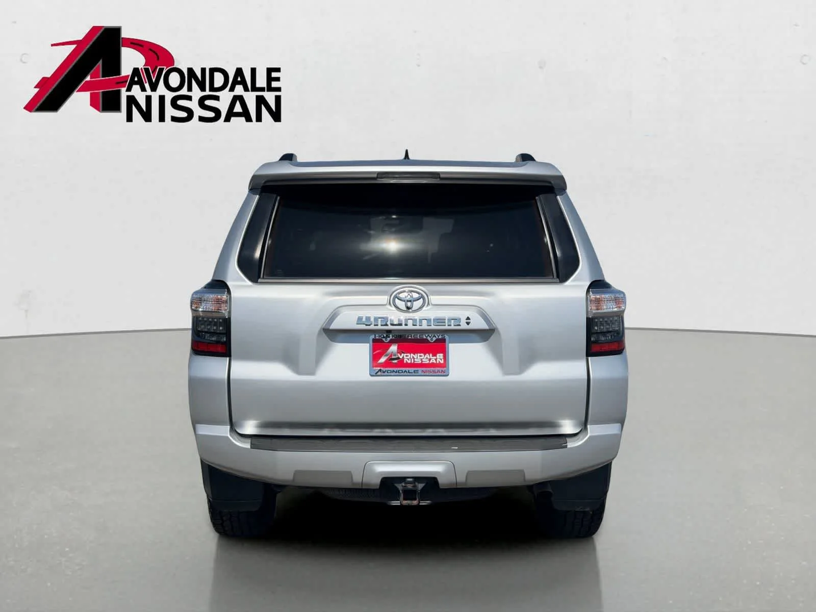 Used 2021 Classic Silver Metallic Toyota SR5 image 5