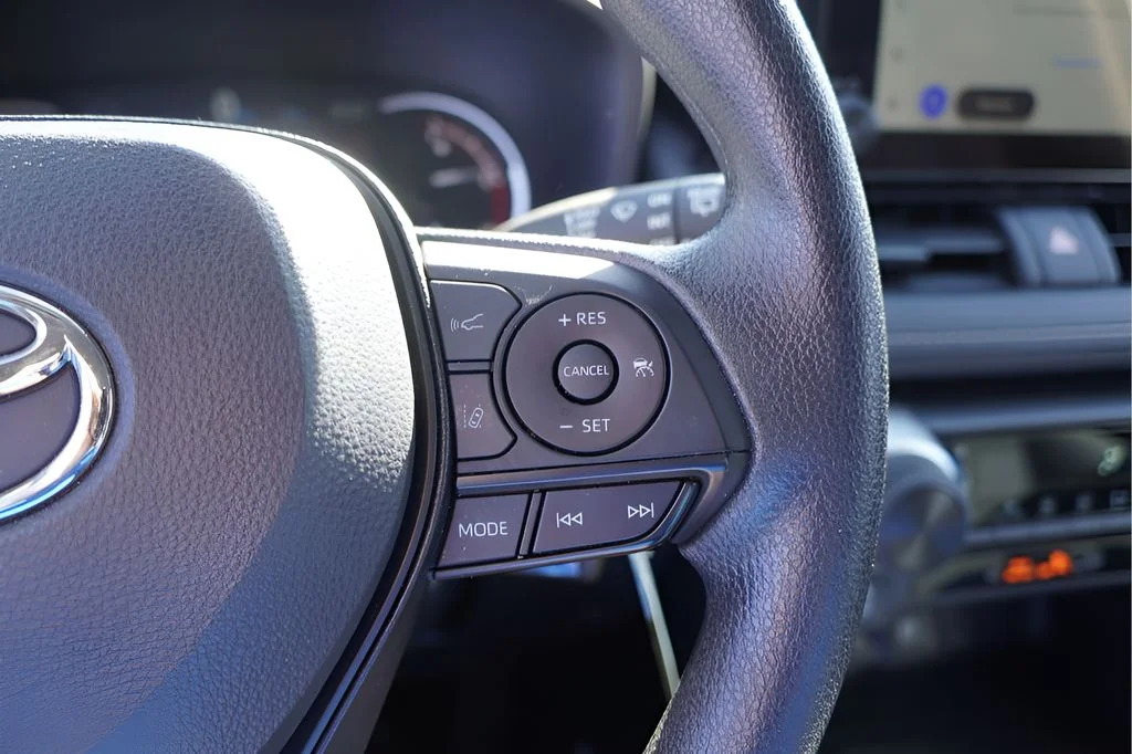 Used 2025 Silver Sky Metallic Toyota LE image 20