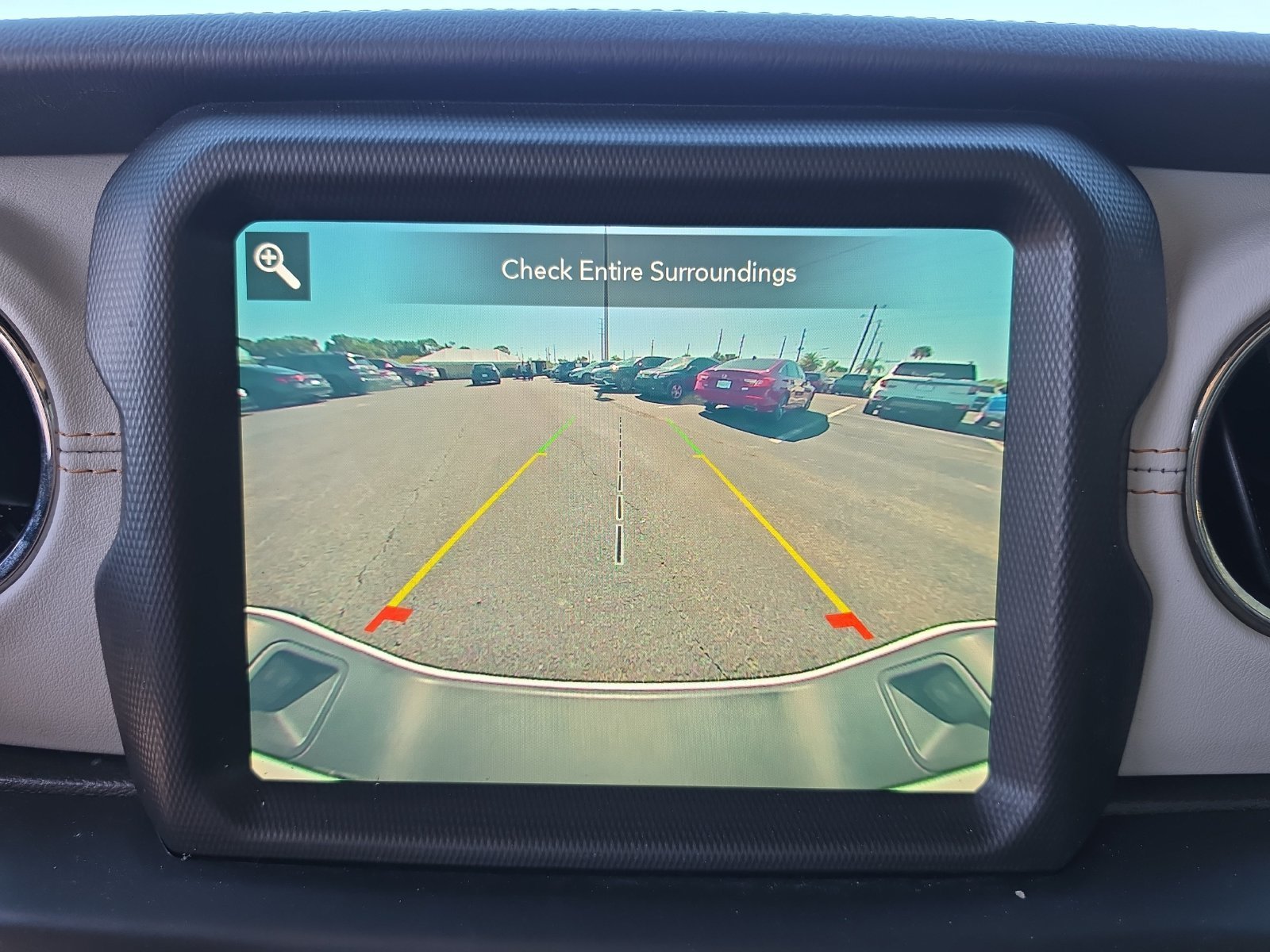 Used 2022 White Jeep High Altitude image 16