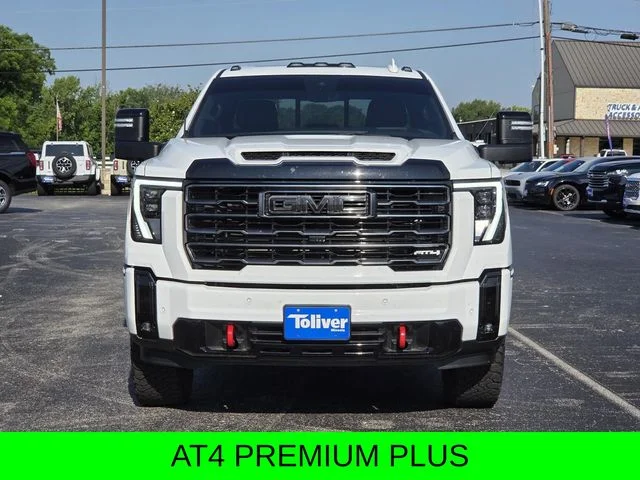 Used 2025 Summit White GMC AT4 image 3
