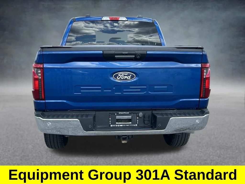 Used 2024 Blue Ford XLT image 4